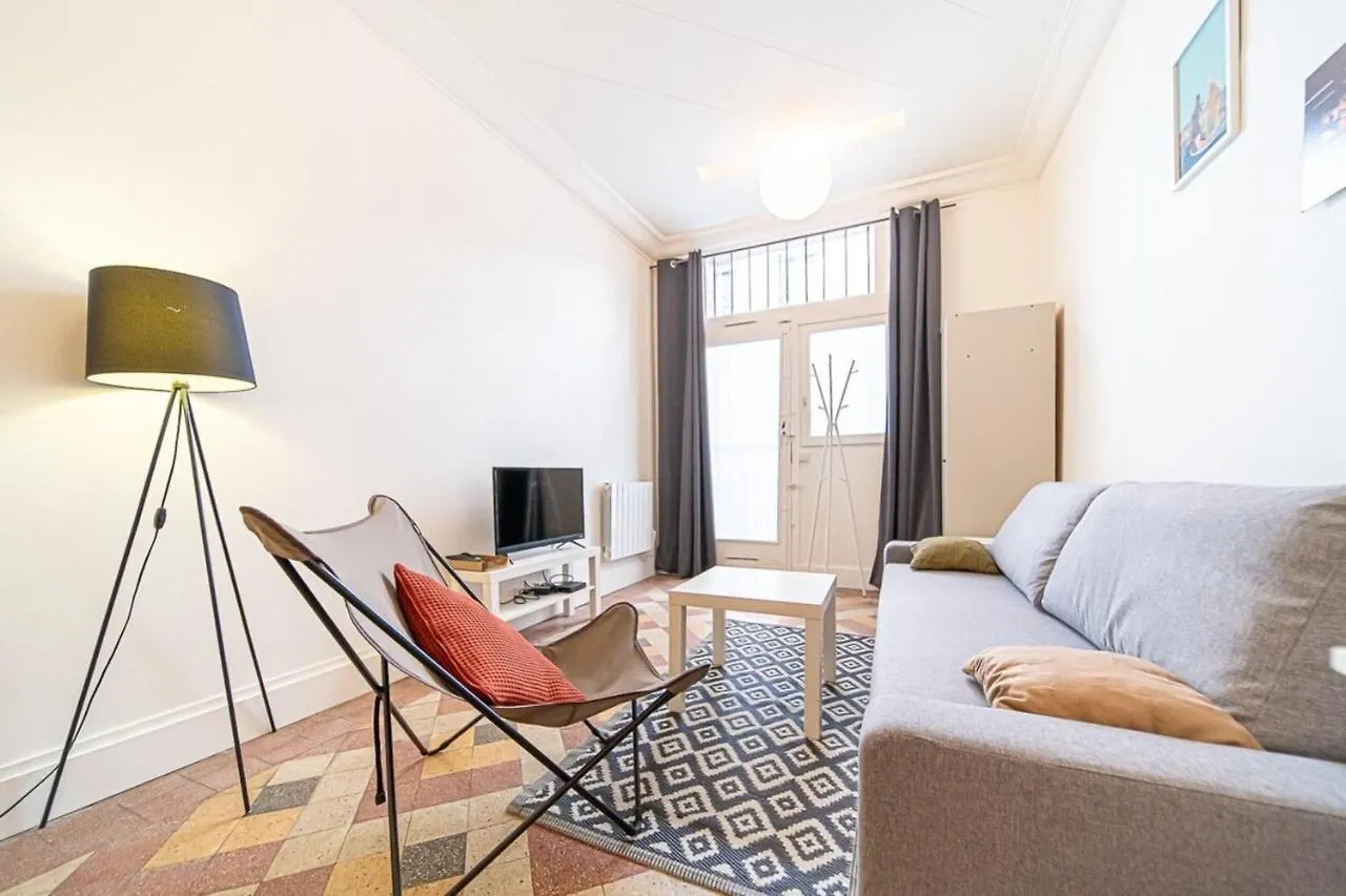 Le Petit Aguesseau-Piscine Du Rhone Bellecour Apartamento Lyon 0*,  França